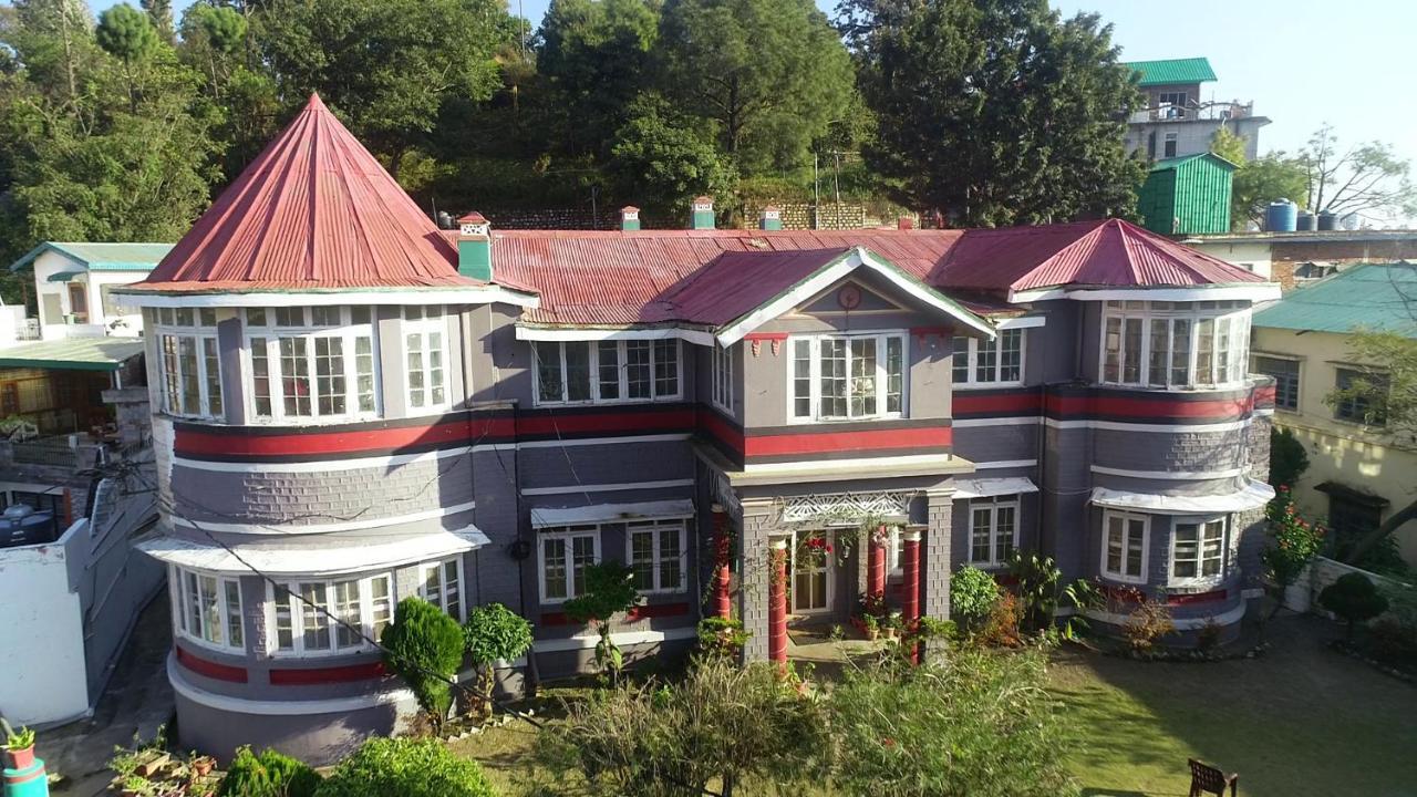 Solan Retreat Bed and Breakfast Buitenkant foto