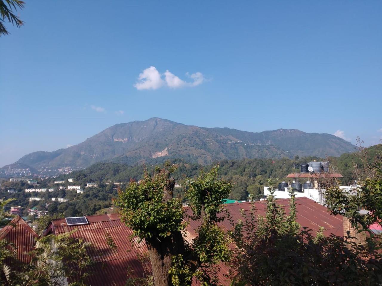 Solan Retreat Bed and Breakfast Buitenkant foto